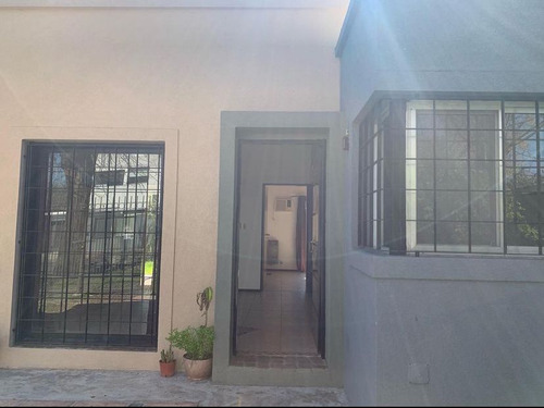 Casa , Una Habitación Con Placard, Un Baño, Estar Comedor
