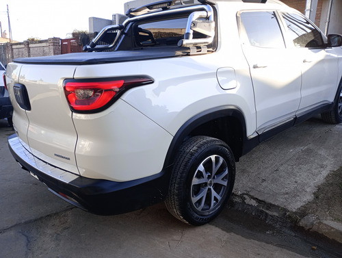 Fiat Toro 1.8 170 E-torq Evo Freedom At6