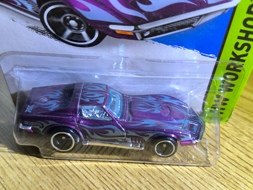 Hot Wheels Super T Hunt '69 Corvette (214/250)año 2013 Amarillo (Usado)