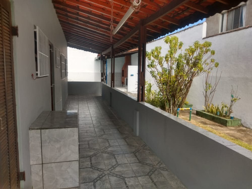 Imagem 17 de 26 de Casa Próximo À Comércios Com Área De Lazer, Piscina E Churrasqueira, No Balneário Gaivota Em Itanhaém, À 1.800 Metros Do Mar