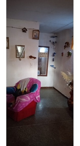Imagen 1 de 4 de Amplio Apartamento Venta Century 21 Plaza Francia 04125033903 Wm