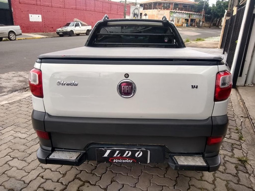 Imagem 4 de 8 de Fiat Strada Working 1.4 Flex