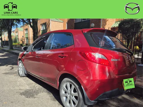 Mazda 2 1.5 Automático