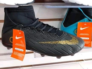 botines cr7 negros