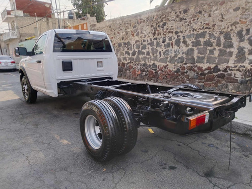 RAM 4000 5.7 Chasis Cabina Pl 4x2 Mt
