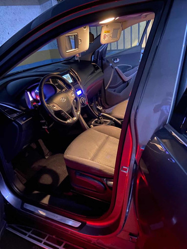 Imagen 7 de 13 de Hyundai Santa Fe Gls