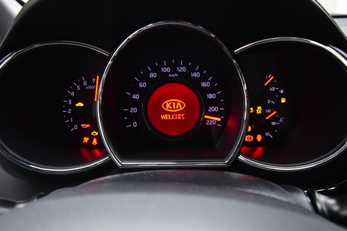 Imagen 9 de 15 de Kia Rio 2017 1.6 Sedan Ex Mt