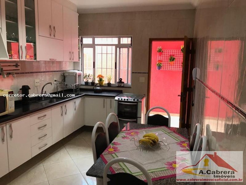 Imagem 10 de 15 de Casa Térrea Para Venda Em Guarulhos, Gopoúva, 3 Dormitórios, 3 Suítes, 4 Banheiros, 3 Vagas - 222000 Ca_2-934100