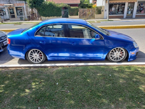 Volkswagen Vento 2.0 T Fsi Sportline Dsg 2010