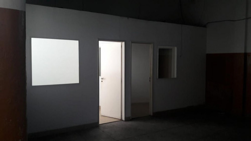 Imagen 5 de 5 de Local De 127m2 Con Baño. Eds