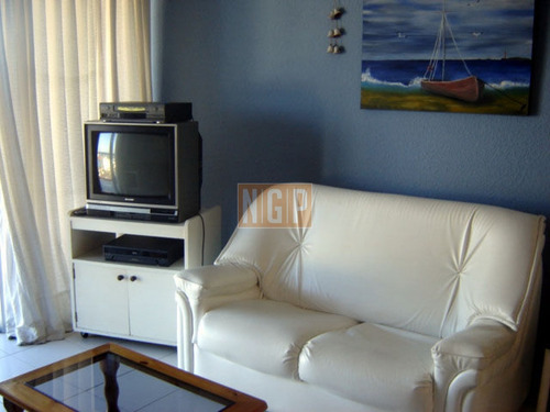 Imagen 2 de 20 de Apartamento En Peninsula, 2 Dormitorios