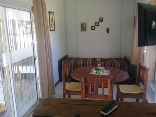 Imagen 3 de 18 de Casa De Contenedor, Muy Comoda, Excelente Terreno