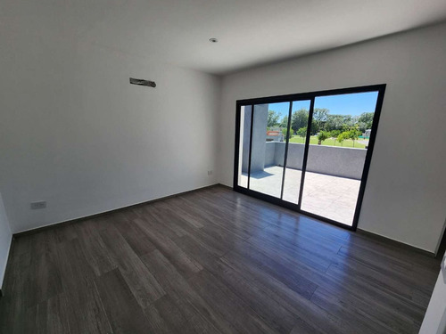 Casa 5 Ambientes En Venta Barrio San Pablo Pilar