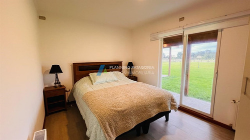 Casa En Venta De 4 Dorm. En Frutillar