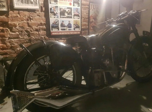 Velocette Kss