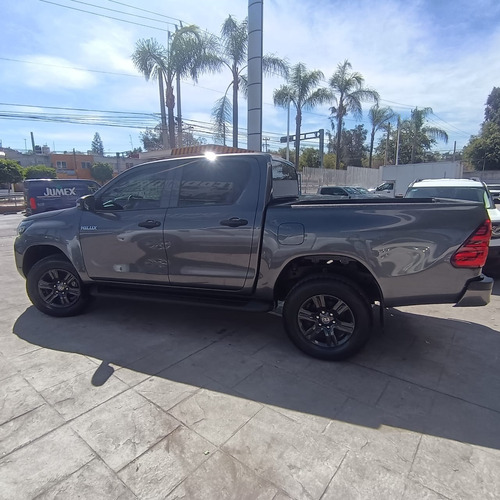 Toyota Hilux 2.7 Cabina Doble Sr Mt