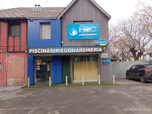 Local Comercial  Casa De 3 Pisos Con Patente En Vitacura