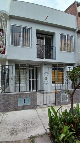 Casa En Arriendo En Cali Ciudad Córdoba. Cod 112444