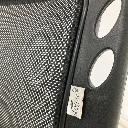 Imagen 2 de 10 de Silla Negra Patas Fijas Con Posabrazos De Excelente Calidad