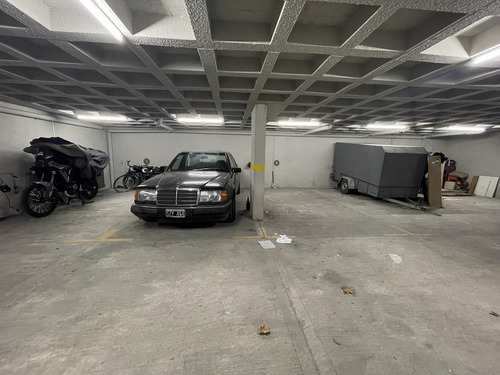Departamento 3 Ambientes En Florida Con 3 Cocheras Y Baulera - Apto Credito