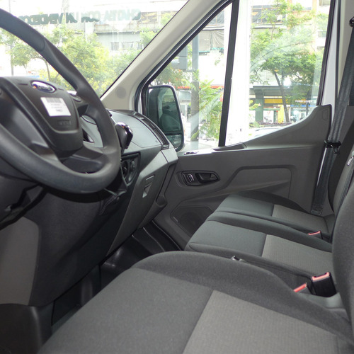 Ford Transit 2.2 Furgon Largo 350l