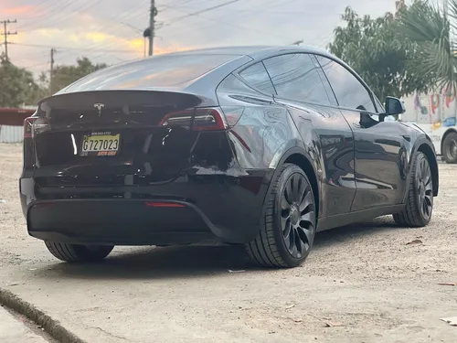 Tesla Model Y Performance 2021