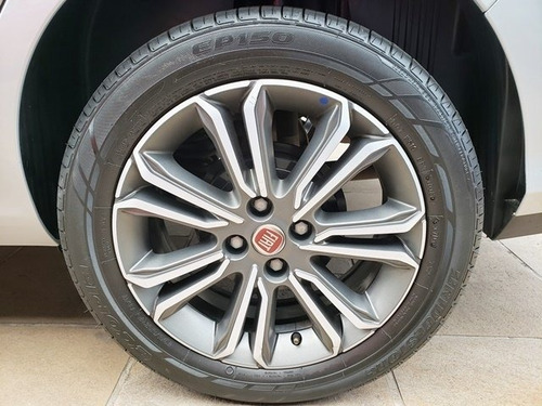 Fiat Cronos Precision 1.8 Automático 6m