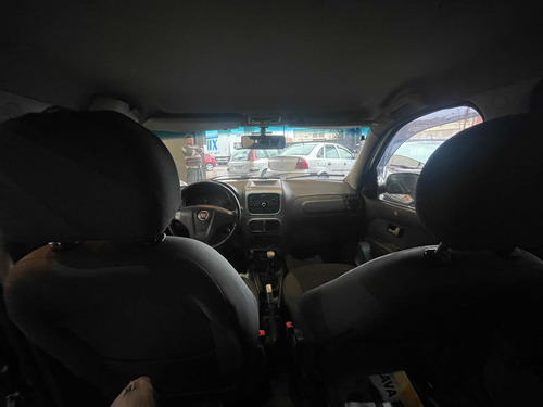Imagem 4 de 5 de Fiat Palio Weekend 2013 1.6 16v Trekking Flex 5p