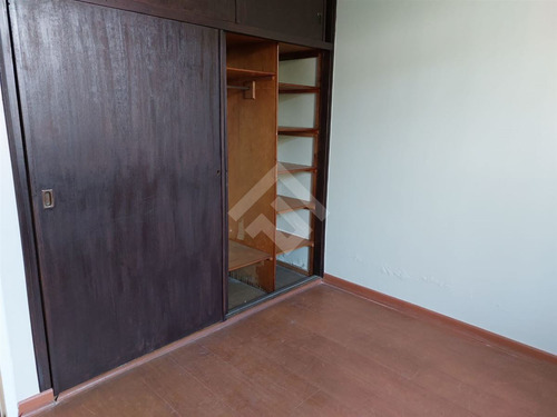 Casa En Venta De 3 Dorm. En Macul