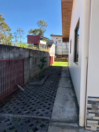 Imagen 10 de 12 de Vendo Casa
