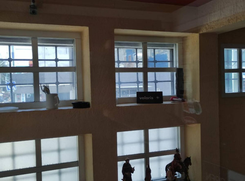 Edificio Comercial - Universidad
