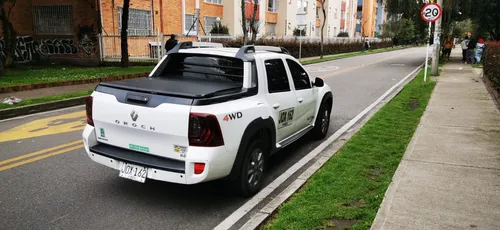 Renault Duster Oroch 2.0 Intens 4X4