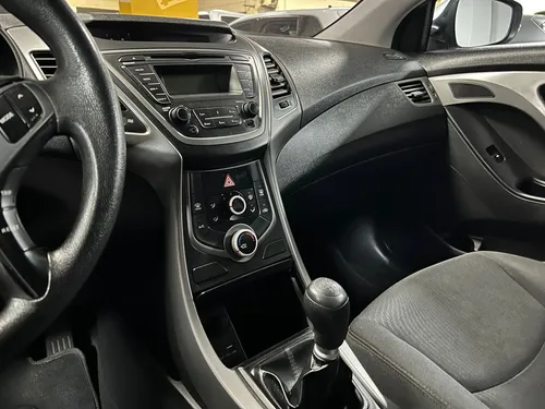 Hyundai Elantra I35 Mt 4x2 1.6