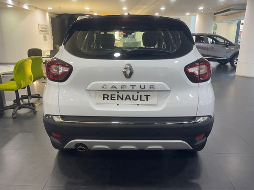 Imagen 8 de 15 de Autos Y Camionetas Renault Captur Bose Volkswagen Toyota E