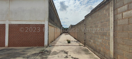 Galpónes Comercial En Venta En Zona Industrial 2 Barquisimeto Lara -- %%m-c-t%% Cod. 23 Guion 2 1 9 7 9