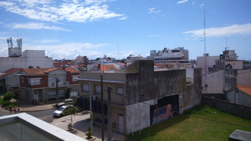 Imagen 8 de 16 de Departamentos 2 Y 3 Amb. Vista Al Mar