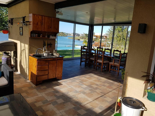 Imagen 13 de 25 de Casa En Venta Con Vista A La Laguna En Barrio San Sebastian, Pilar