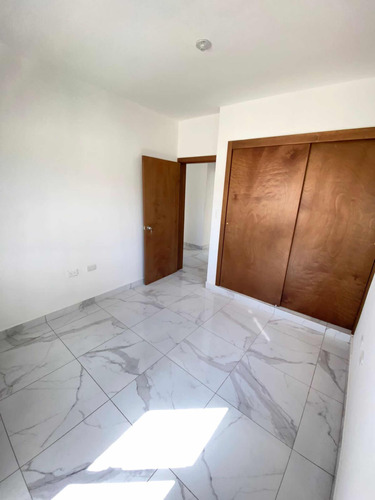 Apartamento De Venta En La Vega