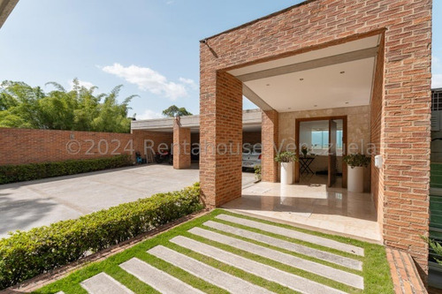 Casa En Venta En Alto Hatillo Gi