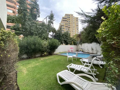Departamento En Venta De 3 Dorm.,3 Baños, Colón, Vespucio