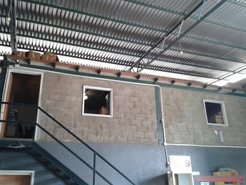 Imagen 12 de 14 de Galpones En Venta Barcelona
