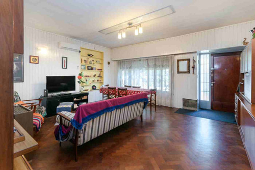 Venta Casa 6amb Cochera Hurlingham Permuta