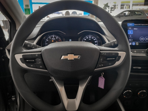 Imagem 10 de 11 de Chevrolet Onix Plus 1.0 Ltz Turbo (flex)