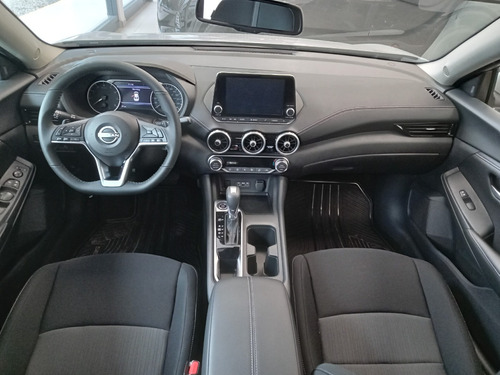 Nissan Sentra 2.0 Advance Cvt