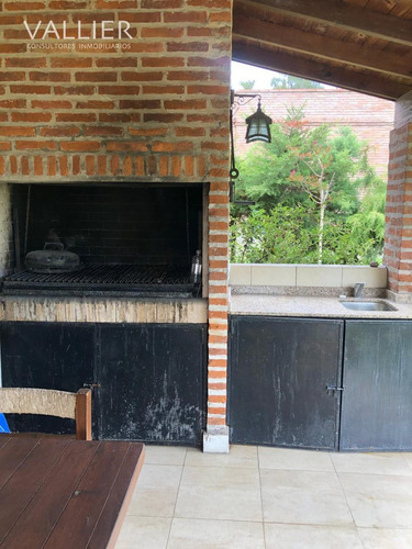 Casa En Venta En Altos Del Golf, Pilar, G.b.a. Zona Norte