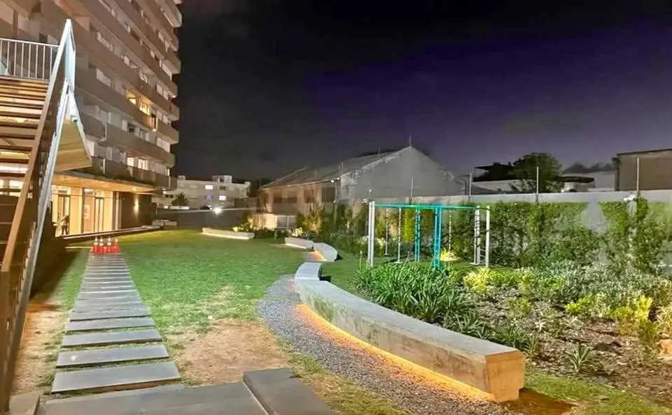 Apartamento En Malvin | Un Dormitorio, Frente Al Plaza Italia · Foto 2