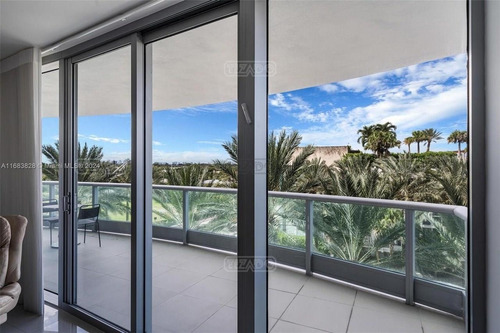 Departamento En Venta En 2301 Collins Ave, Miami, Florida