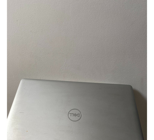 Dell Inspiron 15 3593 Usado