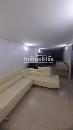 Townhouse En Valle De Chara A Precio De Oportunidad