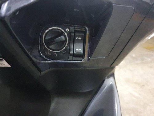 Imagem 5 de 8 de Honda Pcx